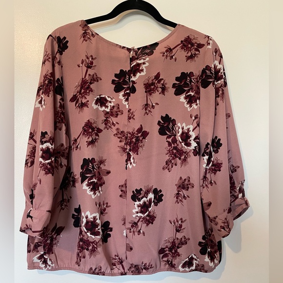 Dusty rose floral blouse - Picture 6 of 6